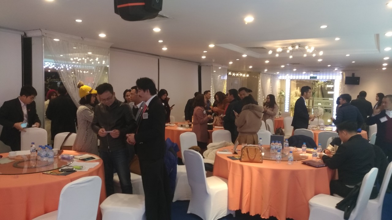 Kết nối trực tiếp và trao đổi cơ hội kinh doanh ngay trong lần đầu gặp mặt