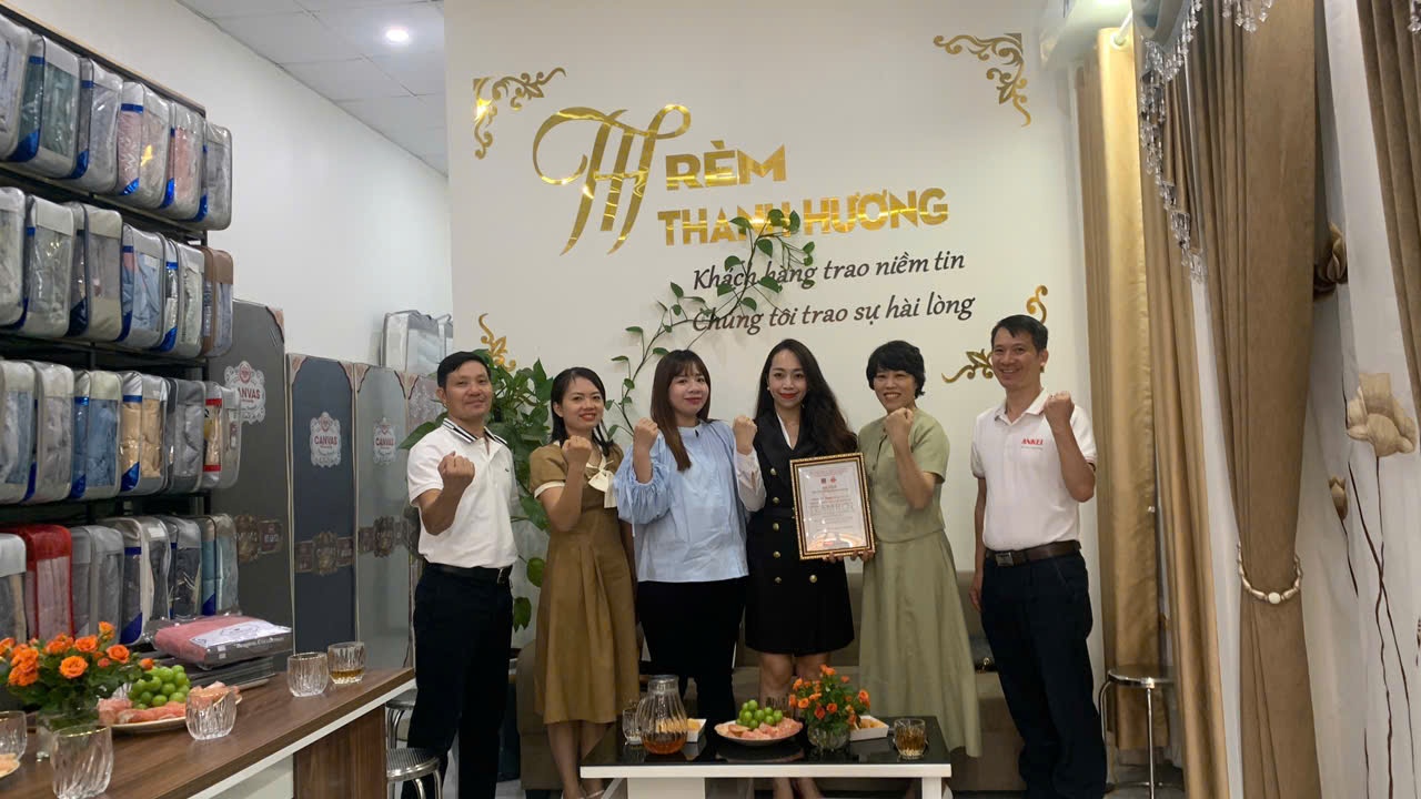 TEAM KHU CÔNG NGHIỆP MIỀN ĐÔNG BẮC THĂM RÈM THANH HƯƠNG tại HẢI PHÒNG